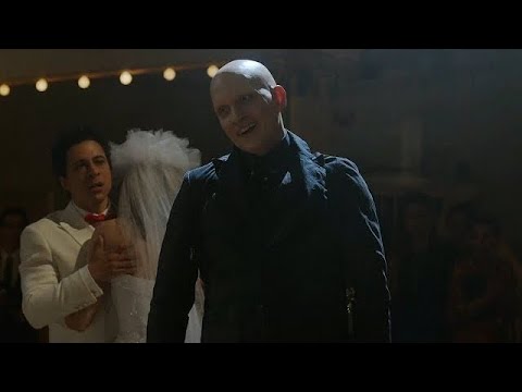 Victor Enforces Penguins Licence &amp; Robs Wedding (Gotham TV Series)