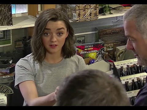 Maisie Williams (aka Arya Stark) Pranks Game of Thrones Fans