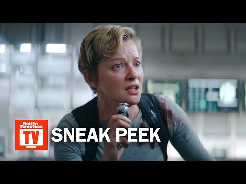 Nightflyers S01E01 Sneak Peek | &#039;Opening Scene&#039; | Rotten Tomatoes TV