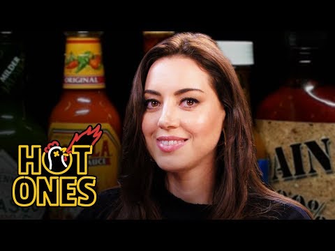Aubrey Plaza Snorts Milk While Eating Spicy Wings | Hot Ones