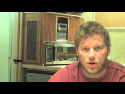 Parks and Recreation - Chris Pratt Goes Behind The Scenes