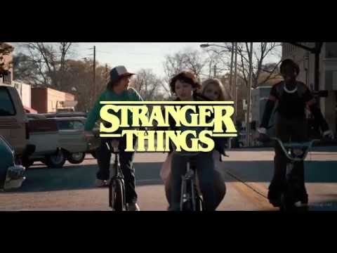 Stranger Things as an 80s sitcom