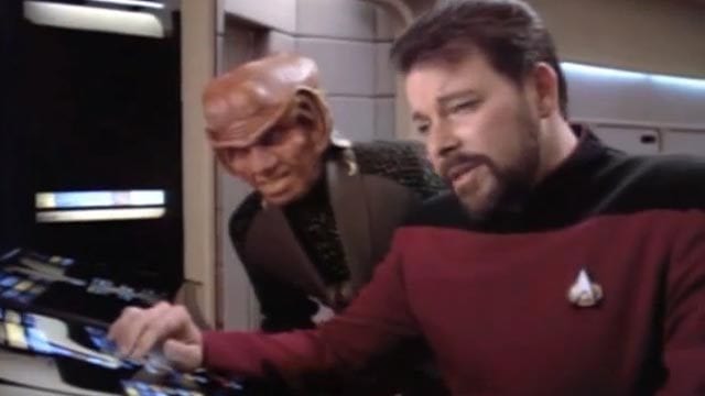 Supercut: Riker setzt sich hin