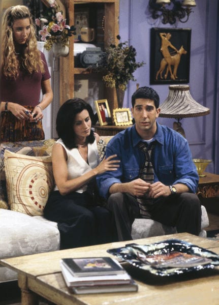 first_season_friends_photos_that_are_a_trip_down_memory_lane_640_02