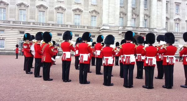 Die britische Garde spielt das Game of Thrones-Theme