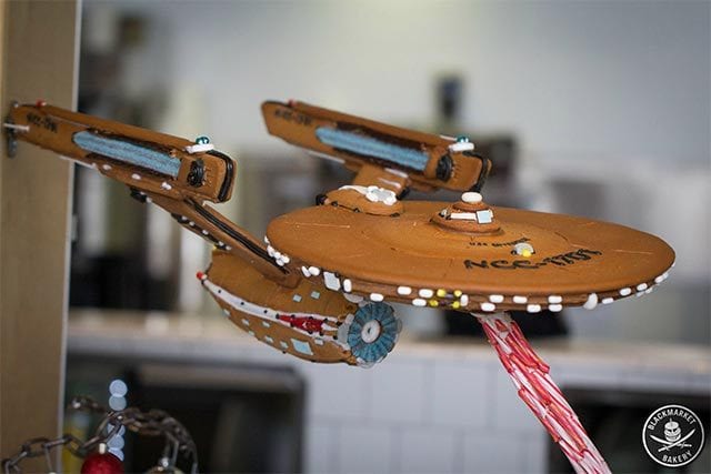 gingerbread_enterprise_01-640x427