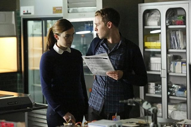 shield-s02e0102-b-640x426
