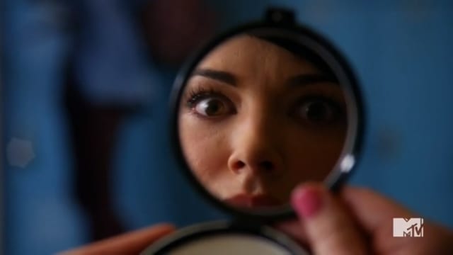 Awkward S05E04 – Now You See Me, Now I Don’t