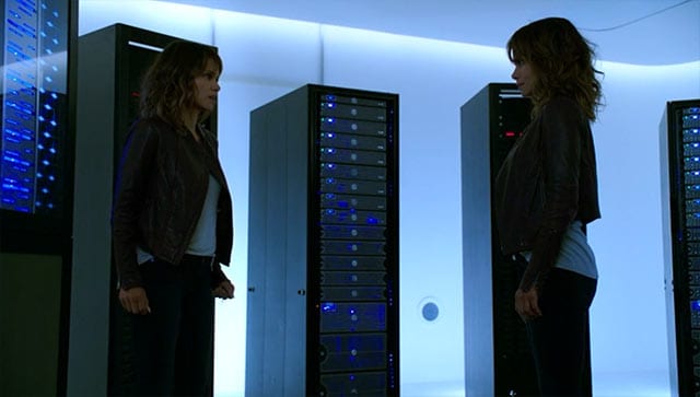 Extant_S02E1213_07