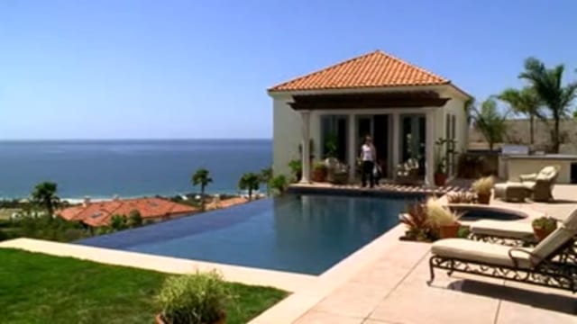 TheOC_Poolhouse