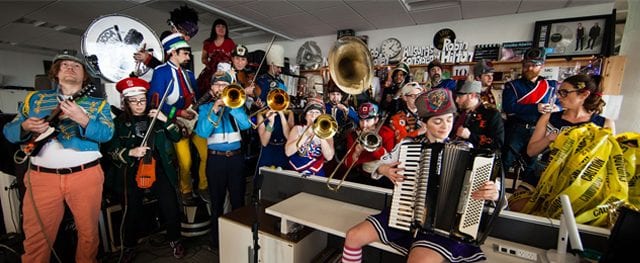 TinyDesk-640x263