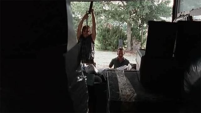 The-Walking-Dead_S06E10_01