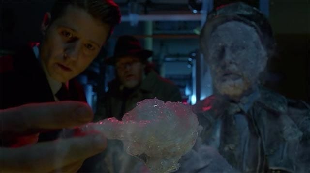 Review: Gotham S02E13 – A Dead Man Feels No Cold