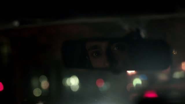 TheNightof_Taxi_Rueckspiegel-640x360