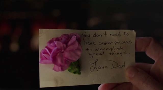 powerless_S01e01-pilot_03