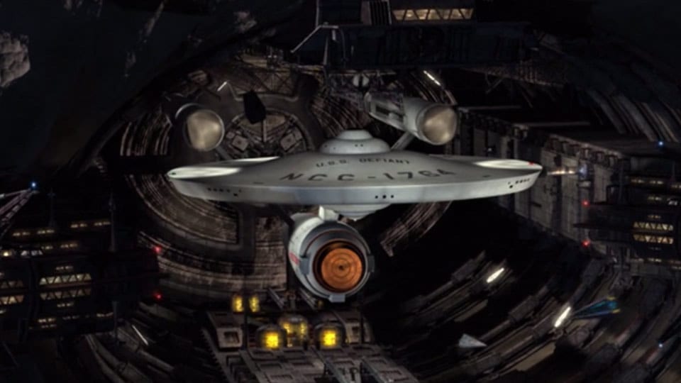 star_trek_25_defiant