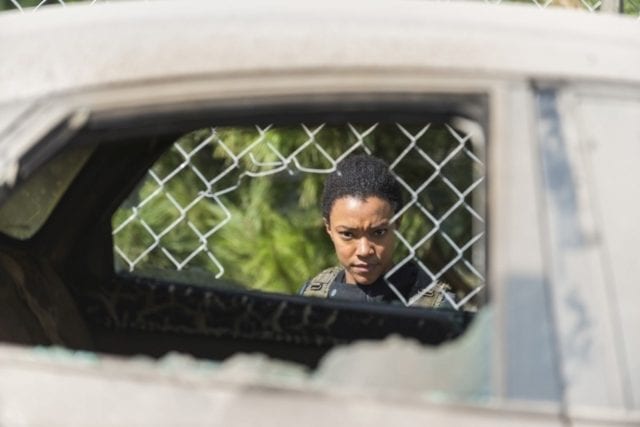 Review: The Walking Dead S07E14 – The Other Side