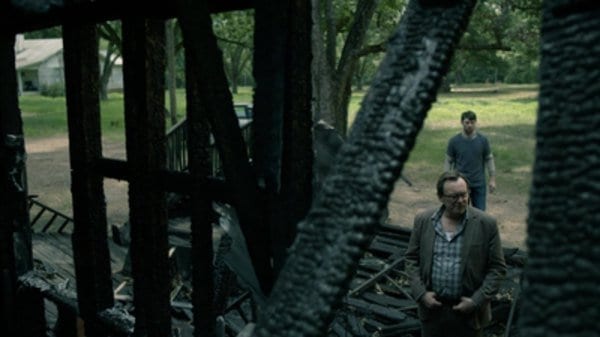 outcasts02e01a