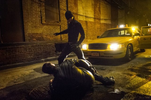 Daredevil-Staffel-1-alley-640x426