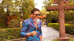 sense8_lito_cigarette