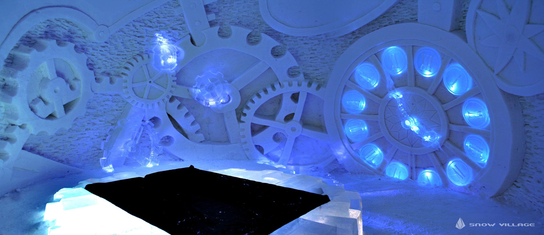 ice-suite8b-snowvillage-lainio2013