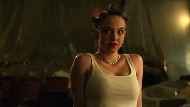 Everything-Sucks-Emaline-640x360