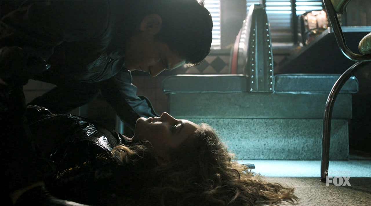 Review_Gotham_S04E16_04