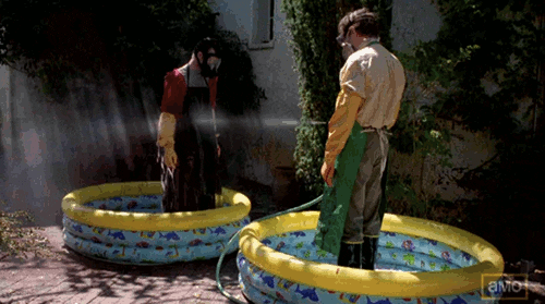 breaking-bad-jesse-walt-swimming-pool
