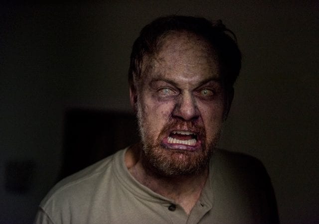 the-walking-dead-episode-813-tobin-walker-2-935-640x450