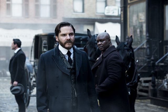 Alienist-Laszlo-2-640x427