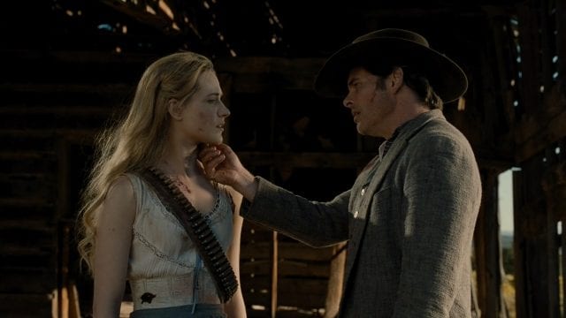 Westworld_S02E09_Teddy_Dolores-640x360