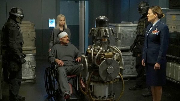 Review: Marvel’s Agents of S.H.I.E.L.D. S05E15+E16 – Rise and shine + Inside voices