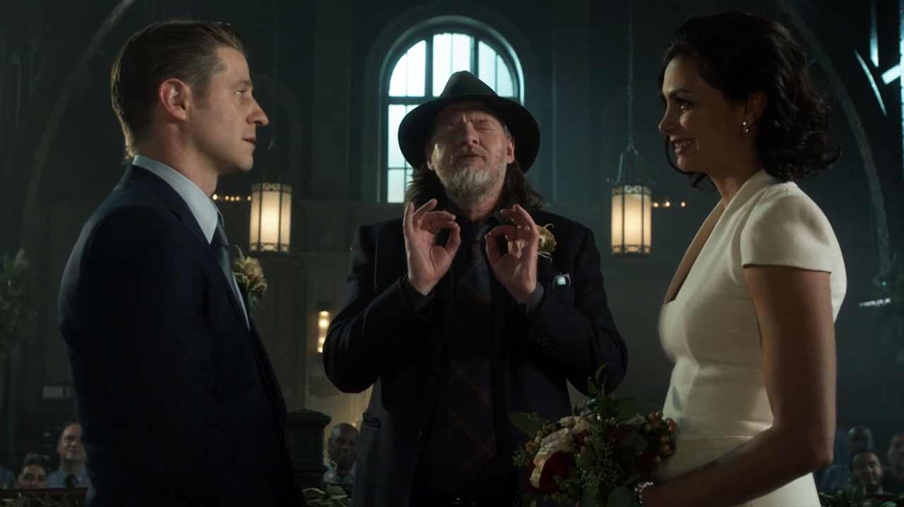 Gotham-S05E09_Review_04