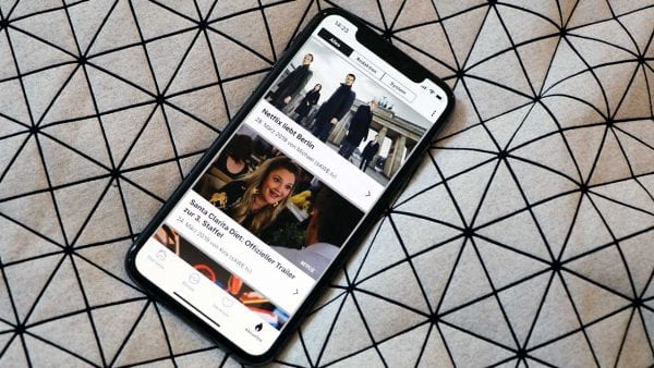 sAWE-posts-in-whatsonflixapp