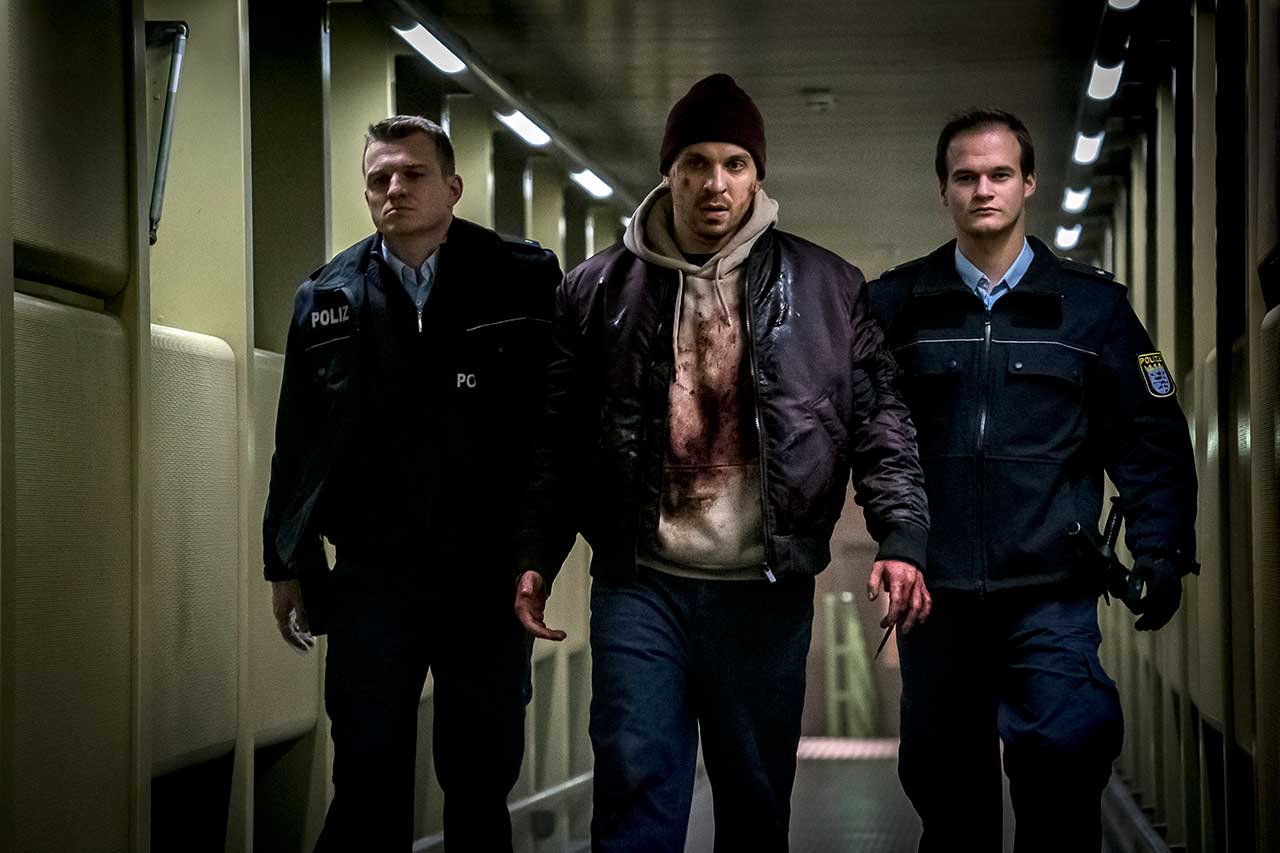 Skylines-Netflix-Serie-Szenenbilder-Staffel-1_07
