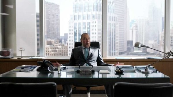 Suits-S09E07-Review_00