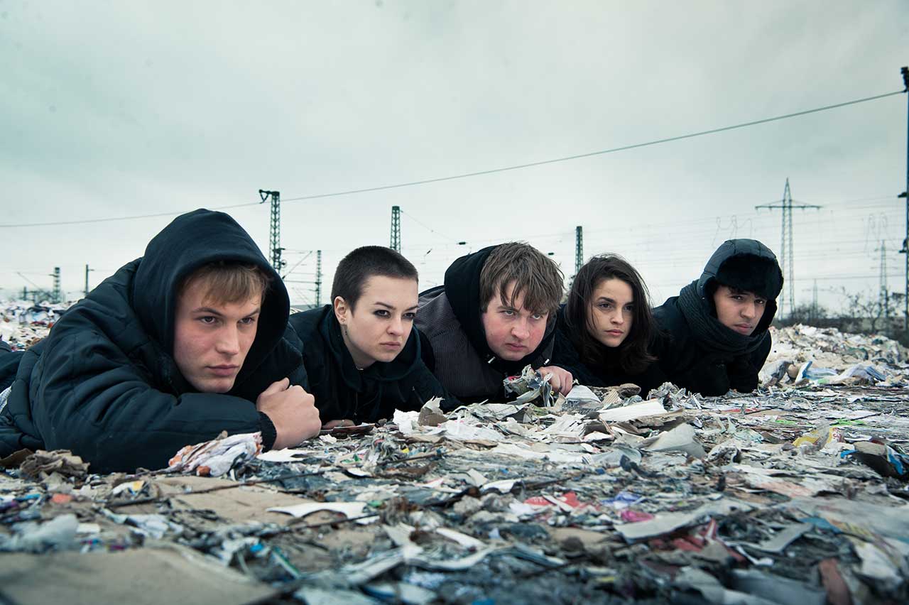 Netflix-Wir-sind-die-Welle-2019-serie_08