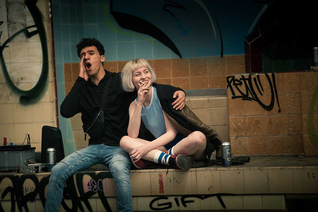 Netflix-Wir-sind-die-Welle-2019-serie_10