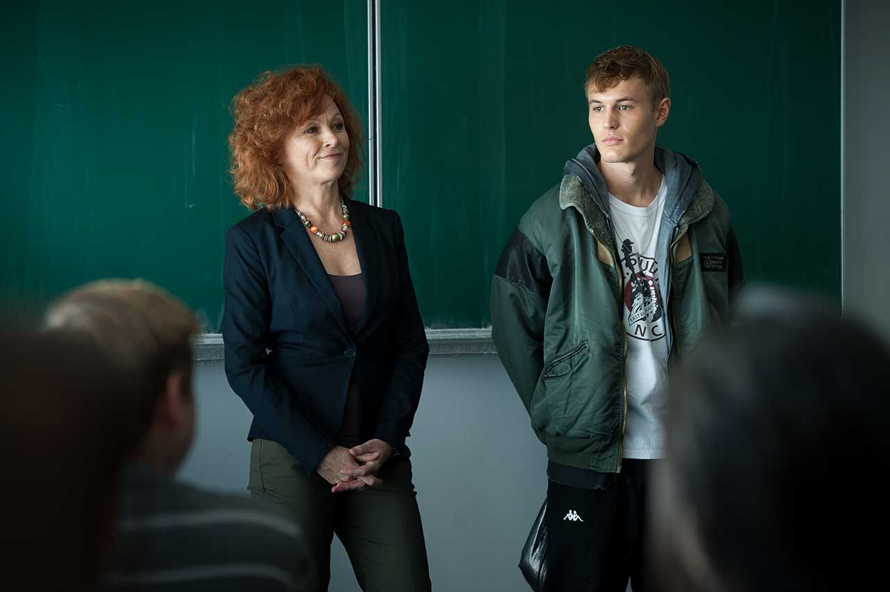 Netflix-Wir-sind-die-Welle-2019-serie_14