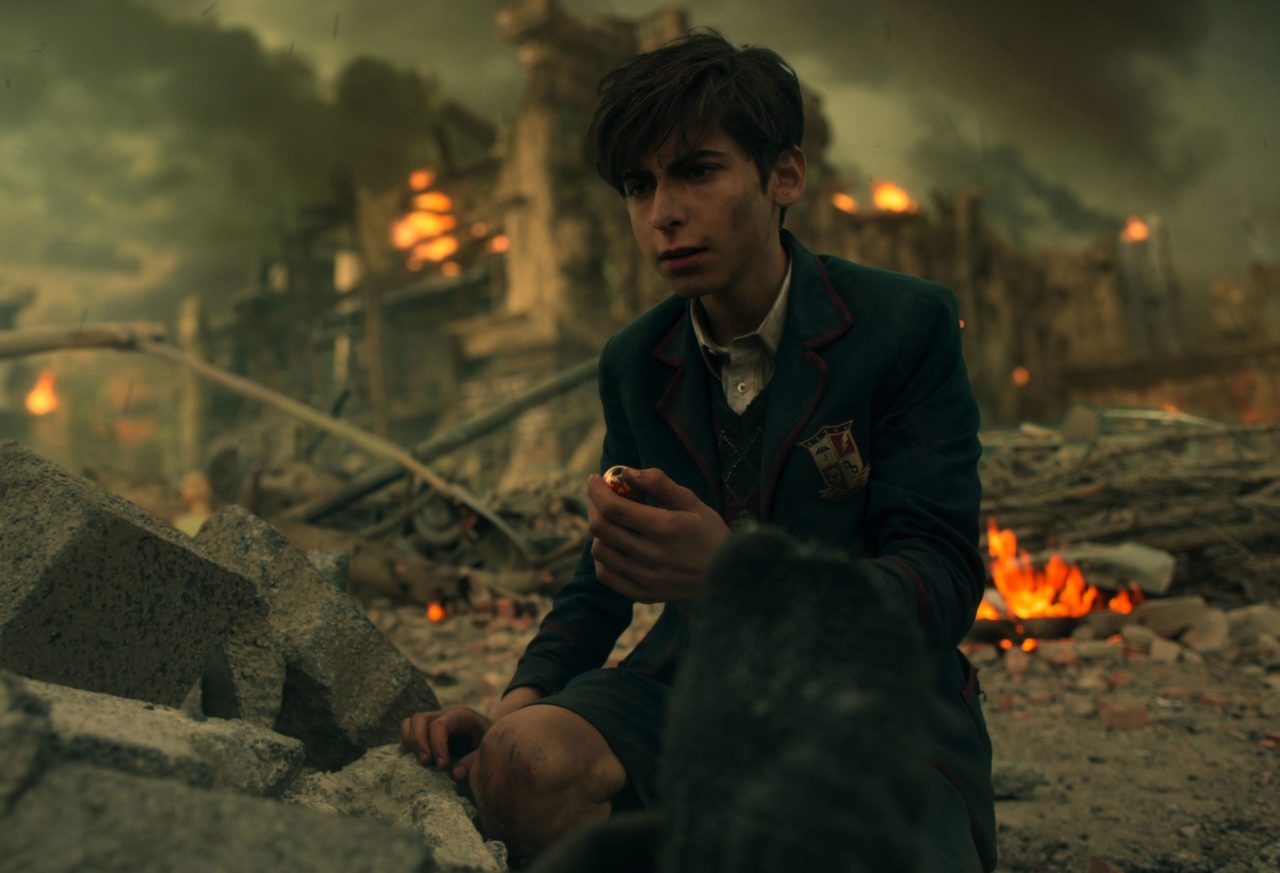 the-umbrella-academy-aidan-gallagher-Number-5-scaled-e1577446003352