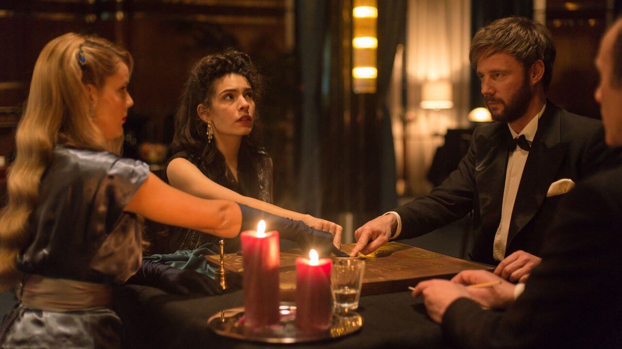 High-Seas-seance-