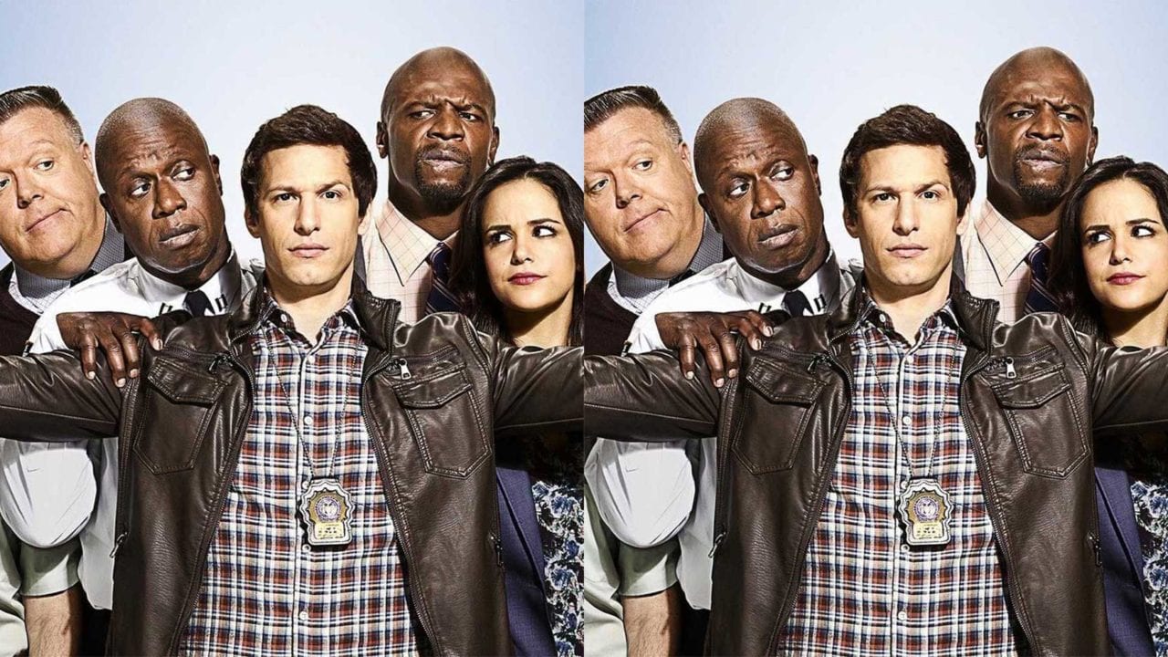 Finde die 10 Unterschiede zwischen den „Brooklyn Nine-Nine“-Bildern