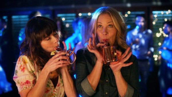 Review: Dead to Me – Staffel 2