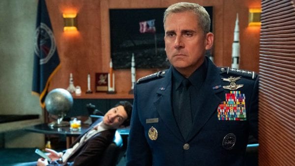 Space-Force-Review-Staffel-1_01