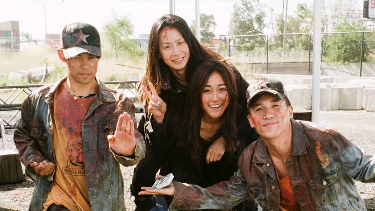 The Boys: Karen Fukuhara im Gespräch mit ihrem Stunt-Double Irma Leong