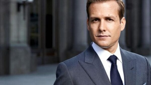 Wie sieht man eigentlich so gut aus wie Harvey Specter?