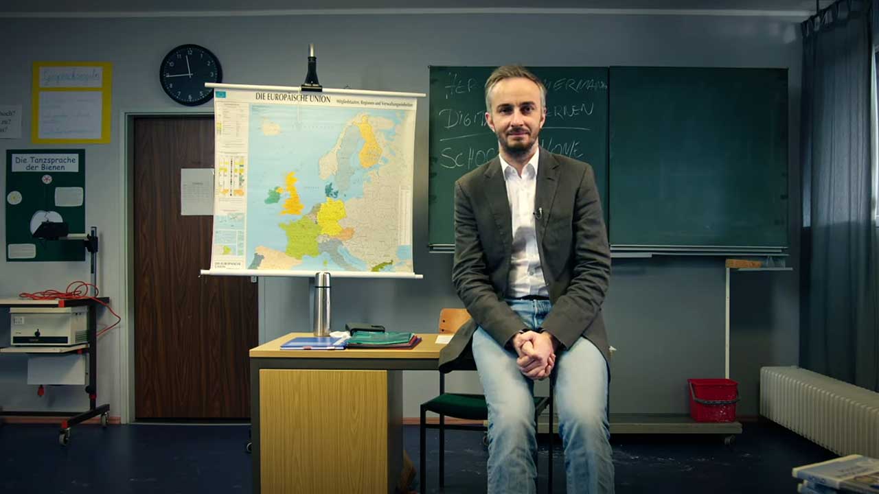 home-schooling-mit-jan-boehmermann