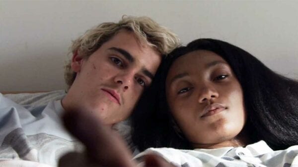 we-are-who-we-are-deutscher-trailer_01