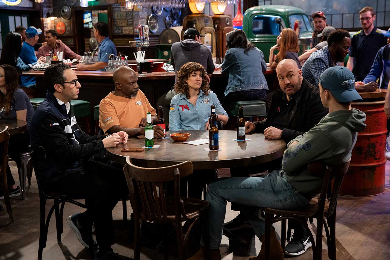 The-Crew-Netflixserie-Staffel-1-review_01