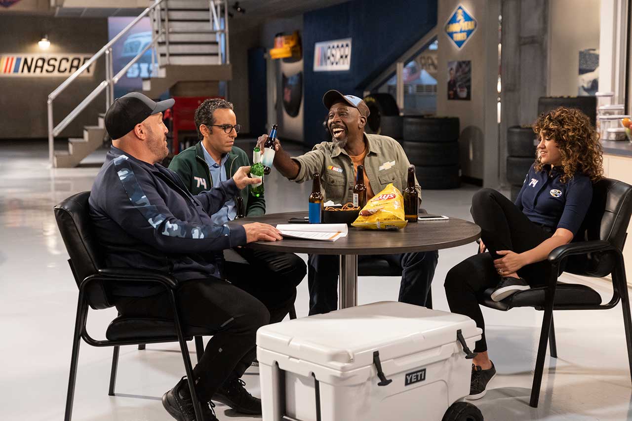 The-Crew-Netflixserie-Staffel-1-review_04
